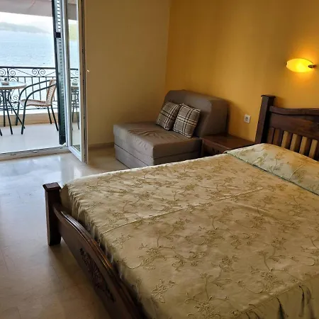 Logan's Nydri (Lefkada)