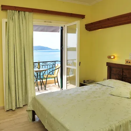 Logan's Nydri (Lefkada)