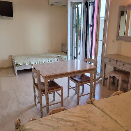 Lägenhetshotell Logan's 2*