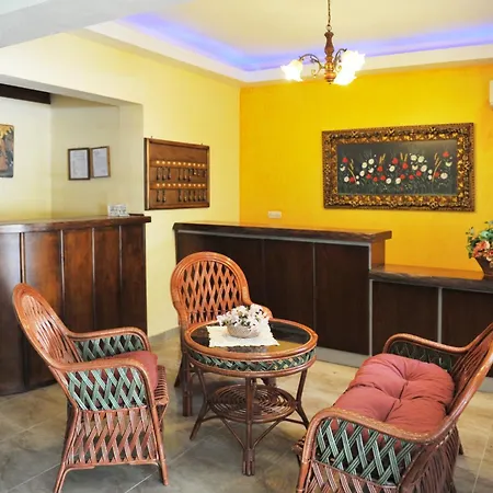 Logan's Lägenhetshotell 2*